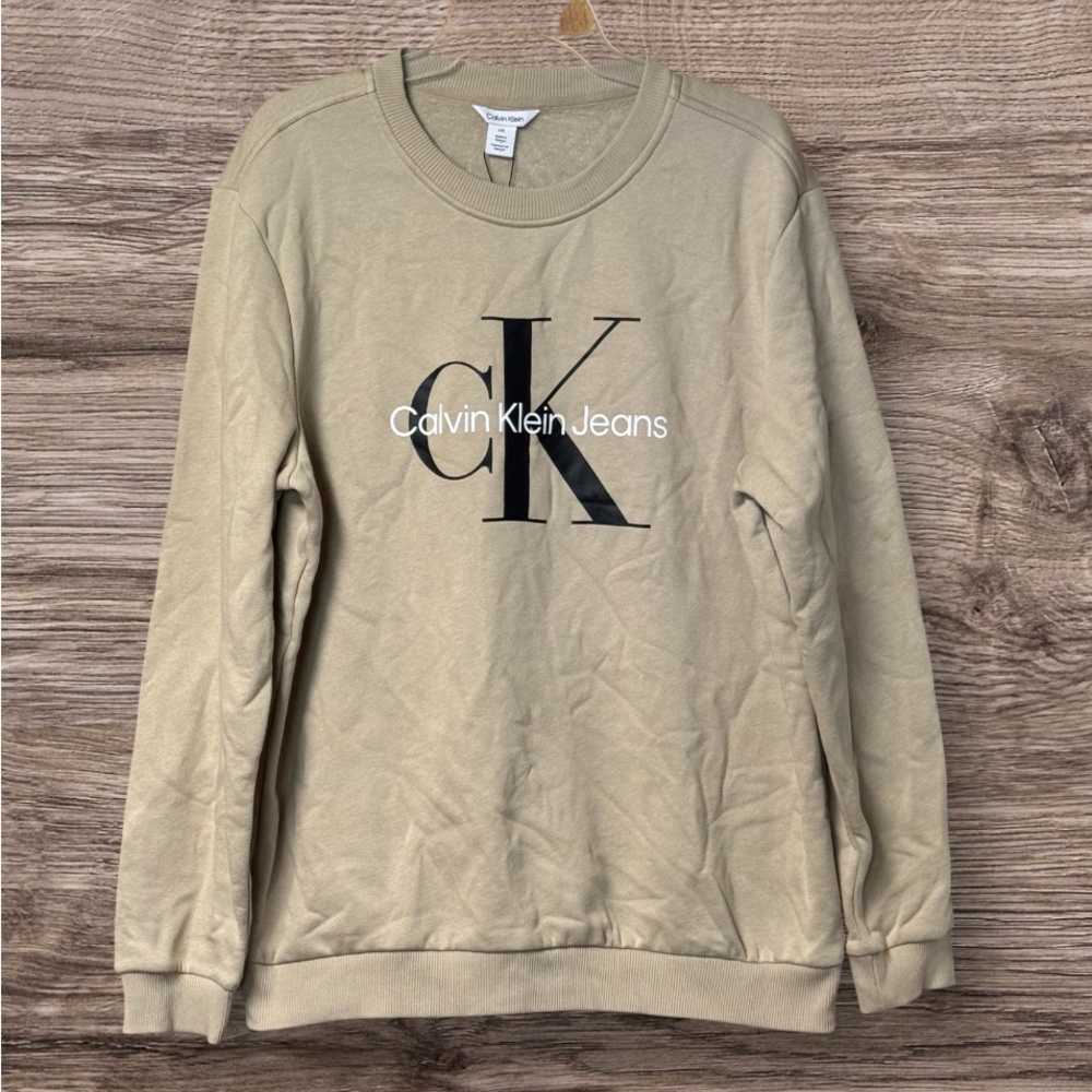MSRP $65.99 NWT CALVIN KLEIN MEN'S Tan CREW NECK LONG SLEEVE SWEATSHIRT
